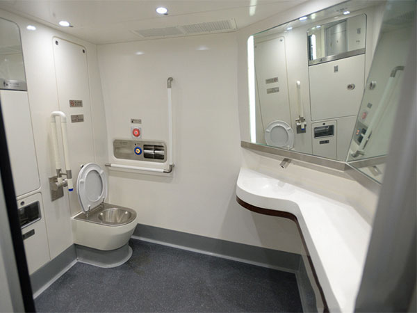 Toilets on China High-speed Trains