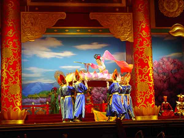 China's Premier Cultural Entertainment Theatre Resturant