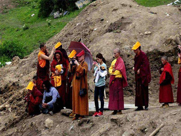 Tibetan Burial