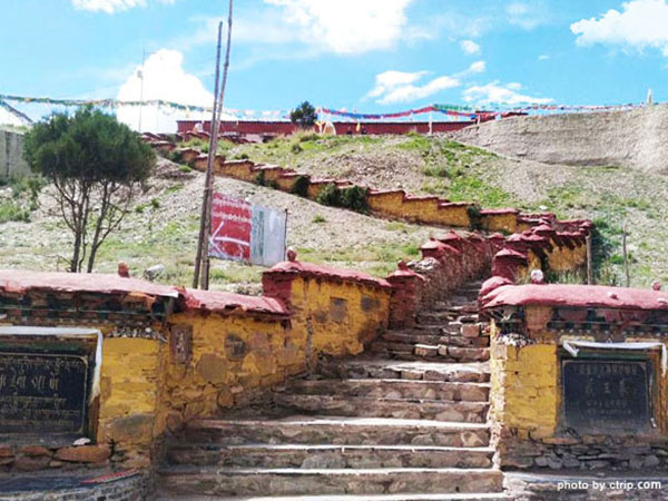 Tombs of Early Tibetan Kings