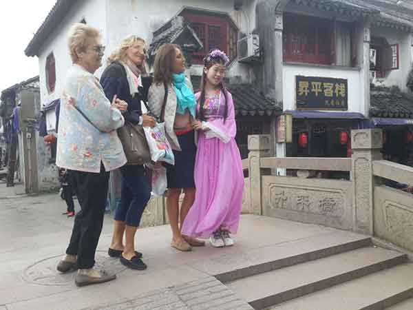 One Day Classic Suzhou Tour with Tongli Water Town